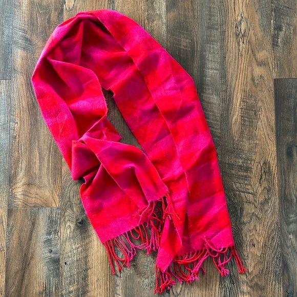 American Eagle Outfitters Red and Pink Plaid Scarf - Picture 2 of 5